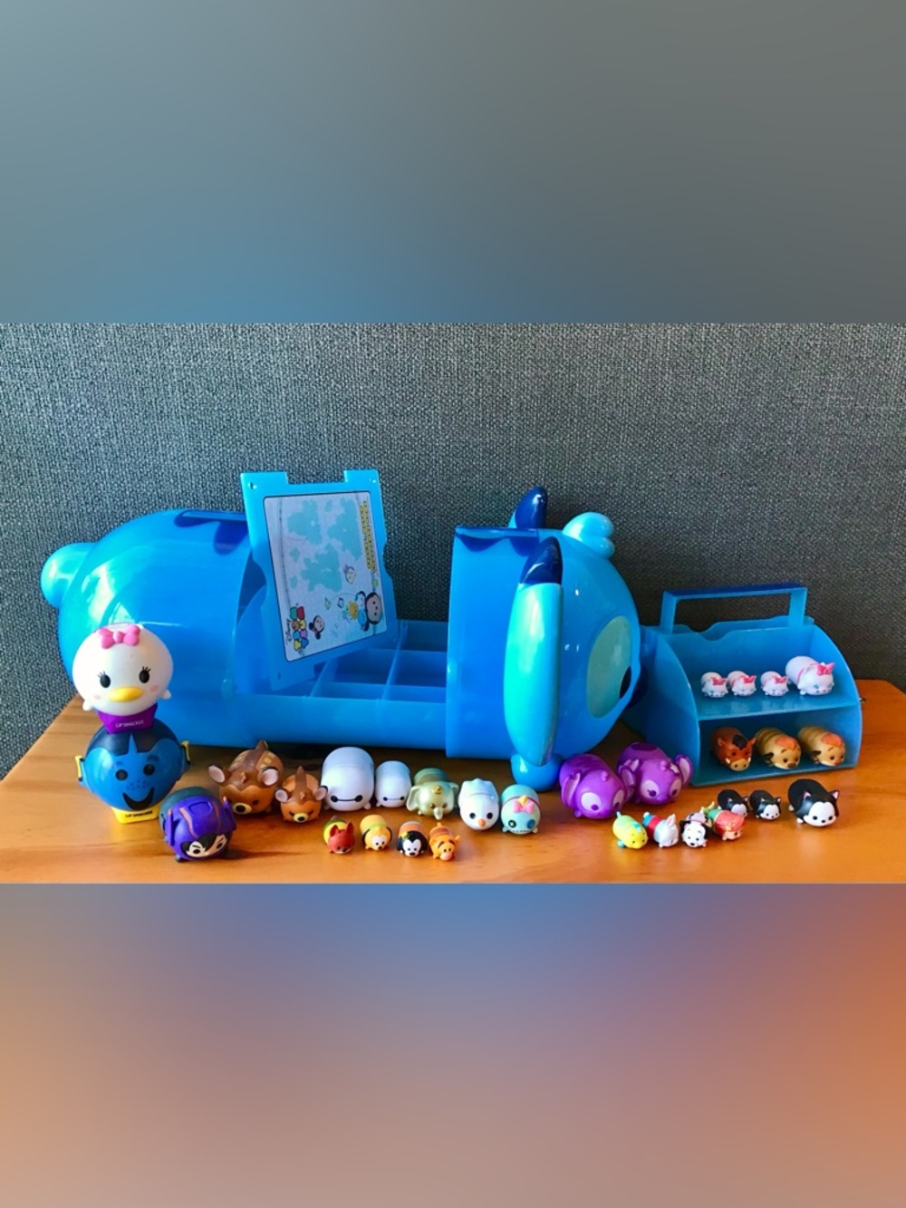 Lot 28 DISNEY Tsum Tsum Figures Stitch Carry Case Toy Storage Movie Characters